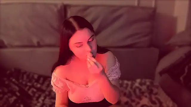 Isabellaprincess online show from October 3, 2025, 5:14 pm