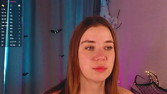 Snapshot of KarenGibbs chatting on November 1, 2025, 7:13 am KarenGibbs online show from November 1, 2025, 7:13 am