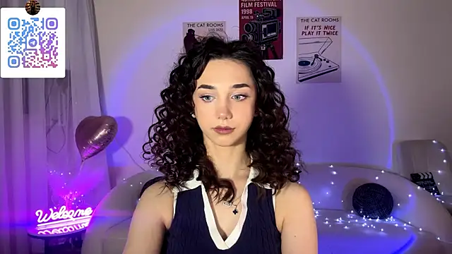 Snapshot of LinaMour chatting on June 16, 2026, 10:10 pm LinaMour online show from June 16, 2026, 10:10 pm