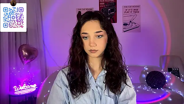 Snapshot of LinaMour chatting on May 25, 2026, 10:30 pm LinaMour online show from May 25, 2026, 10:30 pm
