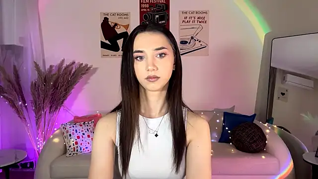 LinaMour online show from August 2, 2026, 10:29 pm