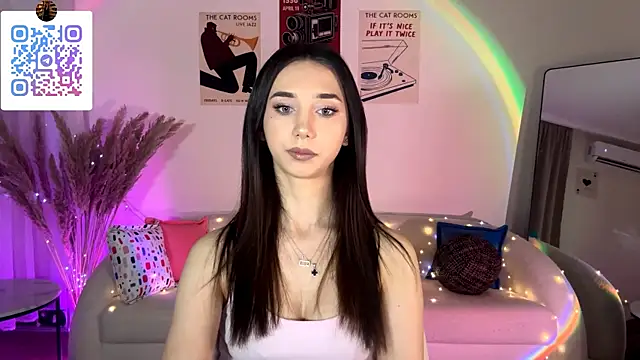 LinaMour online show from July 27, 2026, 10:17 pm
