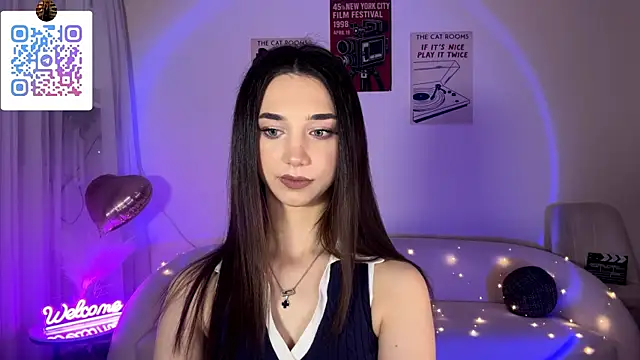 Snapshot of LinaMour chatting on June 20, 2026, 10:15 pm LinaMour online show from June 20, 2026, 10:15 pm
