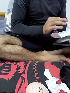 Snapshot of yazinyazin1 chatting on December 2, 2025, 7:48 pm yazinyazin1 online show from December 2, 2025, 7:48 pm