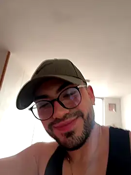Alexander Diiaz online show from September 28, 2025, 2:02 pm