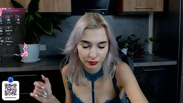 DevilishKayla online show from September 29, 2025, 4:01 pm
