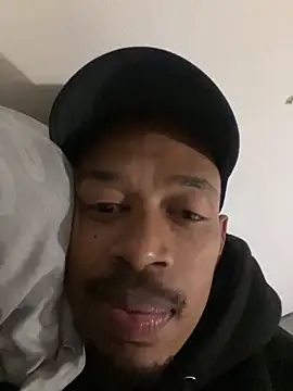 Snapshot of fitsexyman chatting on December 5, 2025, 7:55 pm fitsexyman online show from December 5, 2025, 7:55 pm