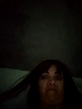 isabella931054 online show from December 20, 2025, 9:17 pm