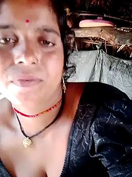Manvi tyagi online show from September 10, 2025, 5:39 am