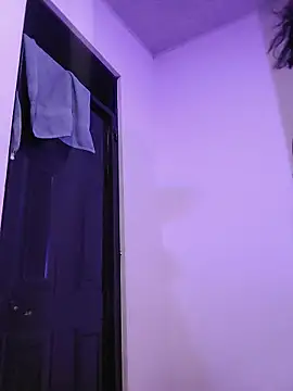 Eva Clark01 online show from October 30, 2025, 1:04 am