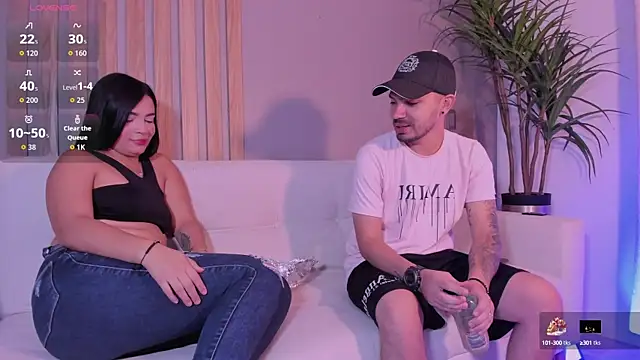 aronandluna online show from October 1, 2025, 2:10 pm