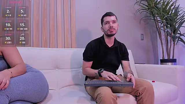 aronandluna online show from October 2, 2025, 1:25 pm