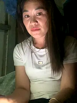 Snapshot of tuyetnhi-00 chatting on October 24, 2025, 2:05 pm tuyetnhi-00 online show from October 24, 2025, 2:05 pm