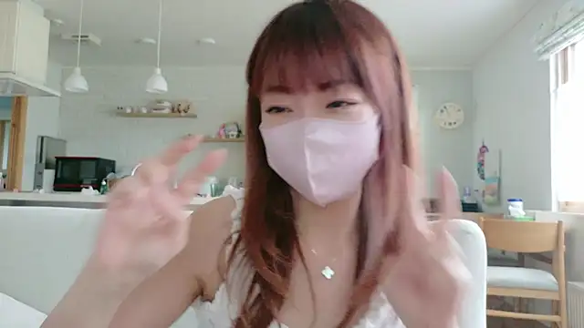 SUZU 1201 online show from May 4, 2026, 1:53 am