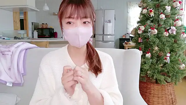 Snapshot of SUZU_1201 chatting on December 4, 2025, 12:09 am SUZU 1201 online show from December 4, 2025, 12:09 am