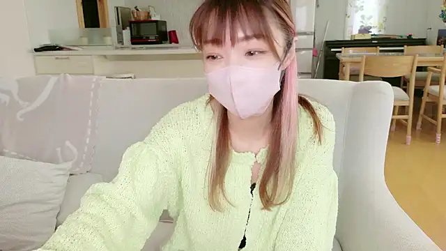 Snapshot of SUZU_1201 chatting on October 27, 2025, 1:39 am SUZU 1201 online show from October 27, 2025, 1:39 am