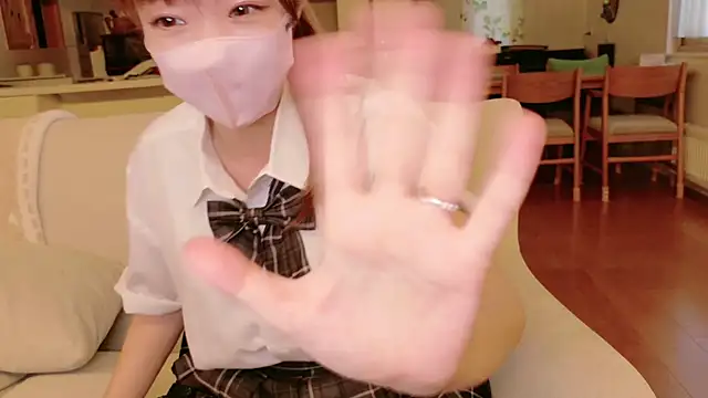 Snapshot of SUZU_1201 chatting on November 1, 2025, 1:34 am SUZU 1201 online show from November 1, 2025, 1:34 am