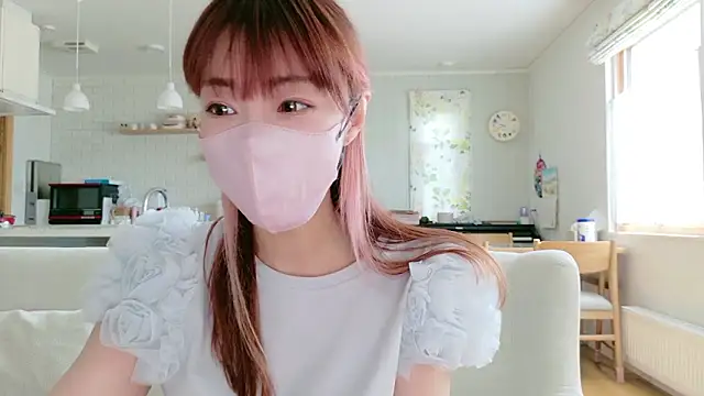 SUZU 1201 online show from May 15, 2026, 12:41 am