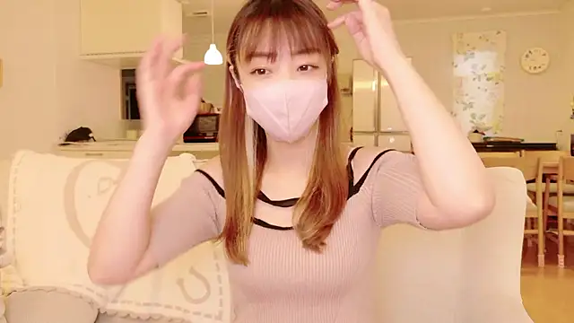 Snapshot of SUZU_1201 chatting on November 6, 2025, 11:53 pm SUZU 1201 online show from November 6, 2025, 11:53 pm