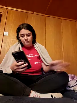 YoungLiisaxx online show from October 24, 2025, 6:23 am