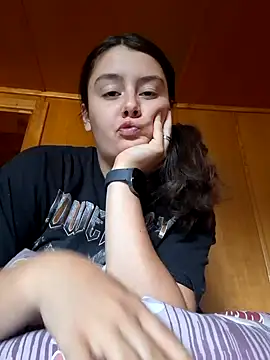 YoungLiisaxx online show from September 26, 2025, 12:01 pm