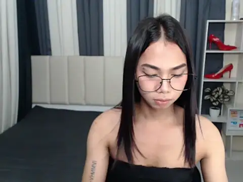 PetiteAsianYuki online show from November 14, 2025, 8:12 pm