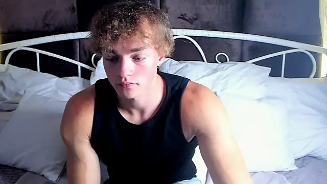 Snapshot of ChaseMuscular chatting on October 10, 2025, 10:38 am ChaseMuscular online show from October 10, 2025, 10:38 am