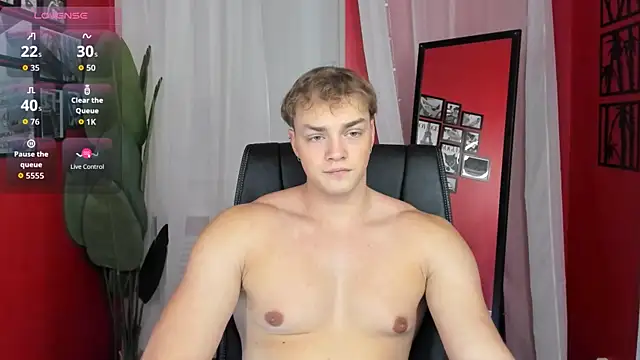 Snapshot of ChaseMuscular chatting on December 15, 2025, 8:47 pm ChaseMuscular online show from December 15, 2025, 8:47 pm