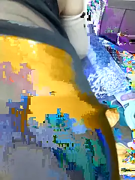 Snapshot of DesiDreams chatting on November 1, 2025, 2:33 pm DesiDreams online show from November 1, 2025, 2:33 pm