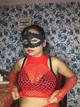 Snapshot of yours_sugar_babe chatting on June 9, 2026, 10:38 am yours sugar babe online show from June 9, 2026, 10:38 am