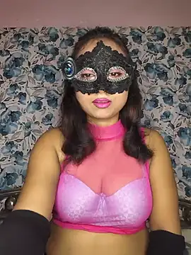 Snapshot of yours_sugar_babe chatting on July 7, 2026, 10:19 am yours sugar babe online show from July 7, 2026, 10:19 am