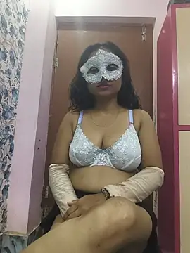 Snapshot of yours_sugar_babe chatting on July 14, 2026, 10:21 am yours sugar babe online show from July 14, 2026, 10:21 am