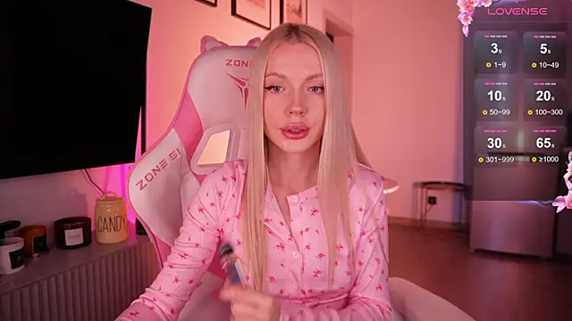 Snapshot of baby_bon chatting on September 24, 2025, 4:41 am baby bon online show from September 24, 2025, 4:41 am