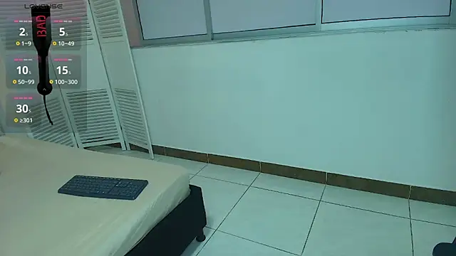 Snapshot of Eryx_Eriscor chatting on October 15, 2025, 1:41 pm Eryx Eriscor online show from October 15, 2025, 1:41 pm