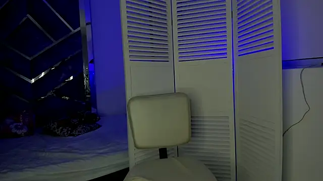 Snapshot of Eryx_Eriscor chatting on November 22, 2025, 2:16 pm Eryx Eriscor online show from November 22, 2025, 2:16 pm