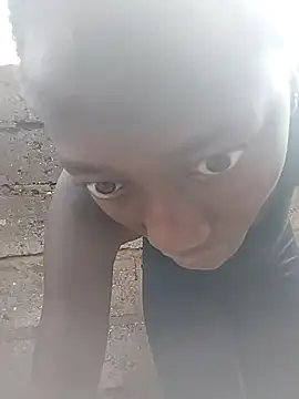 Melanin2002 online show from April 26, 2026, 10:12 am