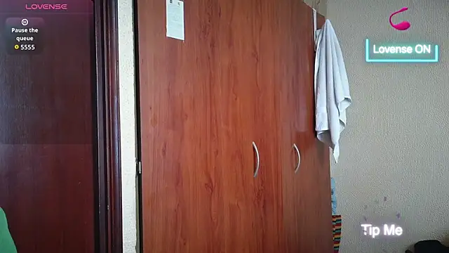 cris2428 online show from January 16, 2026, 9:30 pm