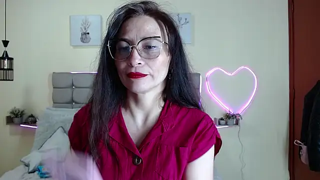 Snapshot of _naomi_s chatting on June 13, 2026, 1:42 pm naomi s online show from June 13, 2026, 1:42 pm