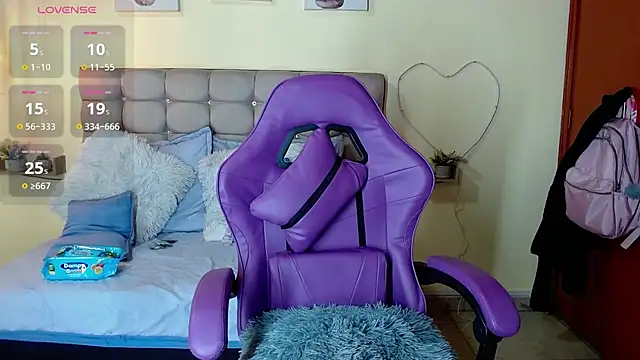 Snapshot of _naomi_s chatting on July 12, 2026, 1:56 pm naomi s online show from July 12, 2026, 1:56 pm