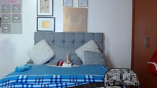  naomi s online show from October 21, 2025, 1:43 pm