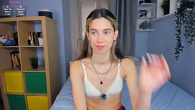 AntonettaTarring online show from October 11, 2025, 7:42 am