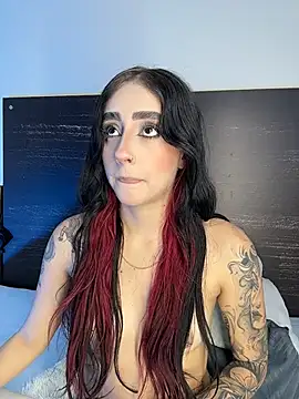 Snapshot of sharlot24 chatting on August 7, 2026, 1:11 am sharlot24 online show from August 7, 2026, 1:11 am