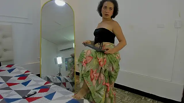 charlotte dante212 online show from March 19, 2026, 5:07 am