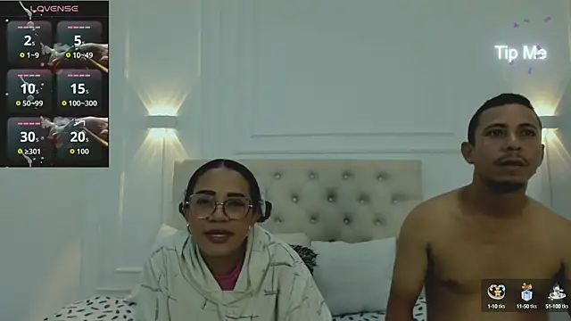 Snapshot of charlotte_dante212 chatting on October 15, 2025, 4:11 am charlotte dante212 online show from October 15, 2025, 4:11 am