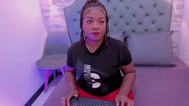 Snapshot of Afrodita_de_amor chatting on October 20, 2025, 12:06 pm Afrodita de amor online show from October 20, 2025, 12:06 pm