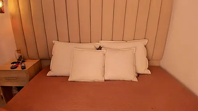 Snapshot of Afrodita_de_amor chatting on September 9, 2025, 11:52 am Afrodita de amor online show from September 9, 2025, 11:52 am