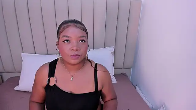 Snapshot of Afrodita_de_amor chatting on October 28, 2025, 11:42 am Afrodita de amor online show from October 28, 2025, 11:42 am