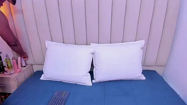 Snapshot of Afrodita_de_amor chatting on October 30, 2025, 11:41 am Afrodita de amor online show from October 30, 2025, 11:41 am