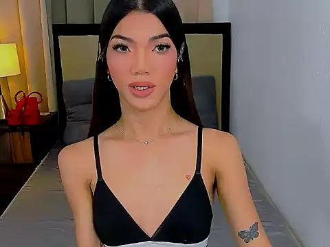 Snapshot of CassieSommereux chatting on July 8, 2026, 9:59 pm CassieSommereux online show from July 8, 2026, 9:59 pm