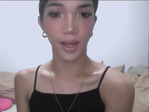 Snapshot of CassieSommereux chatting on August 4, 2026, 6:34 pm CassieSommereux online show from August 4, 2026, 6:34 pm